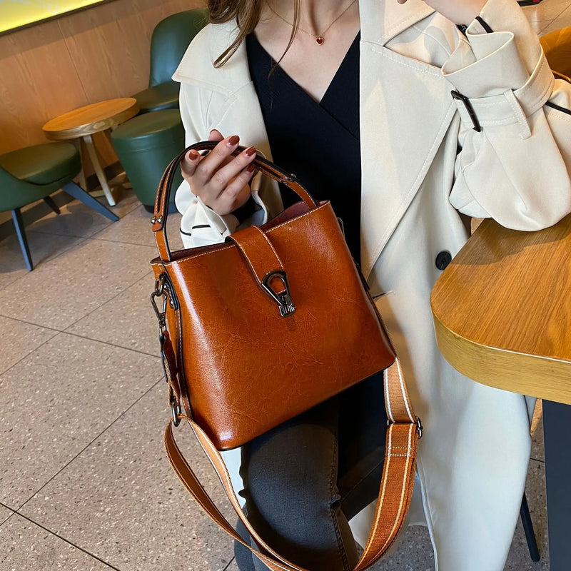 Real Oil Wax Leather Women's Bucket Bag Casual and Simple Handbag Large Capacity Ladies Cowhide Fashionable Crossbody Tote Bag